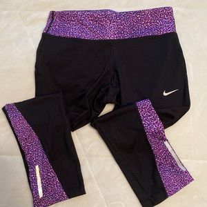 Nike workout capris